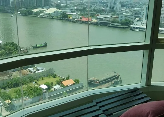 Watermark Chaophraya River Apartment
