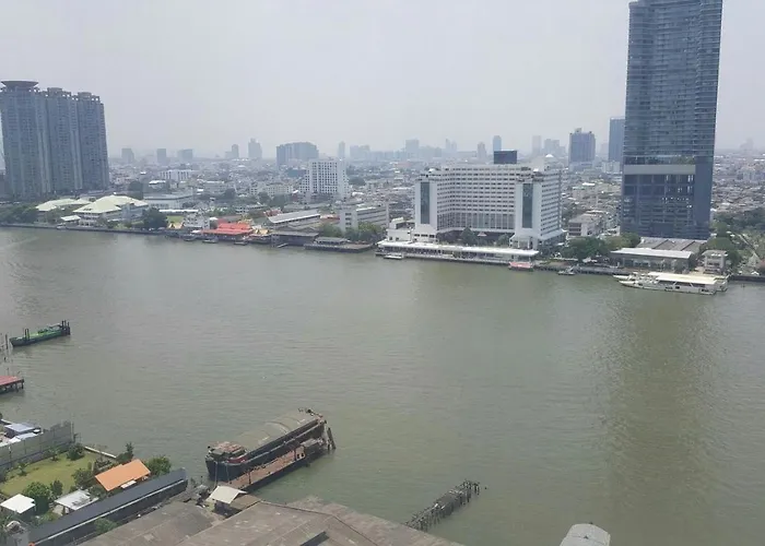 Watermark Chaophraya River Apartment *