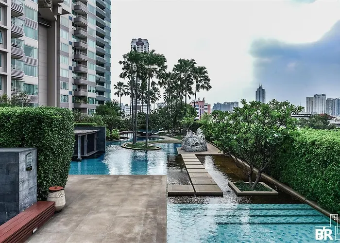 Watermark Chaophraya River Apartment